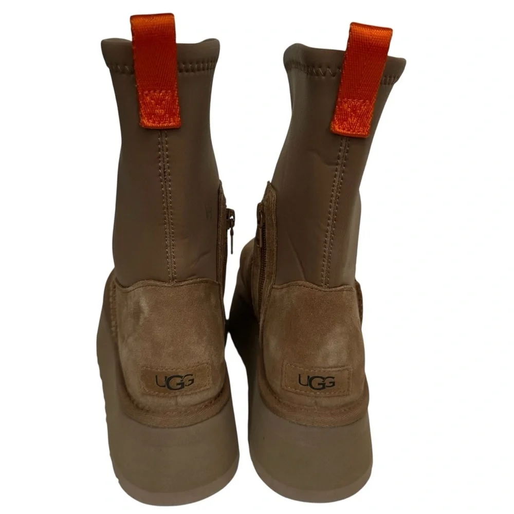 UGG Wheat Classic Dipper Winter Platform Boots Size 9